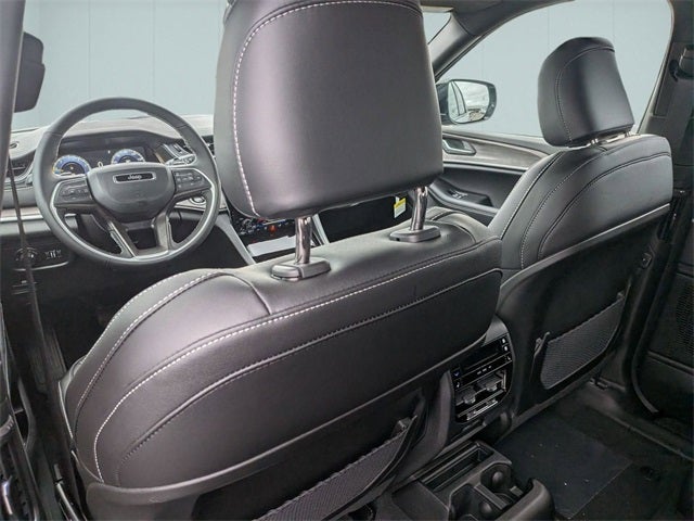 2025 Jeep Grand Cherokee L GRAND CHEROKEE L LIMITED 4X4