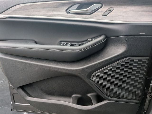 2025 Jeep Grand Cherokee L GRAND CHEROKEE L LIMITED 4X4