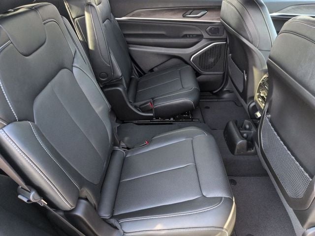 2026 Jeep Grand Cherokee GRAND CHEROKEE L LIMITED RESERVE 4X4