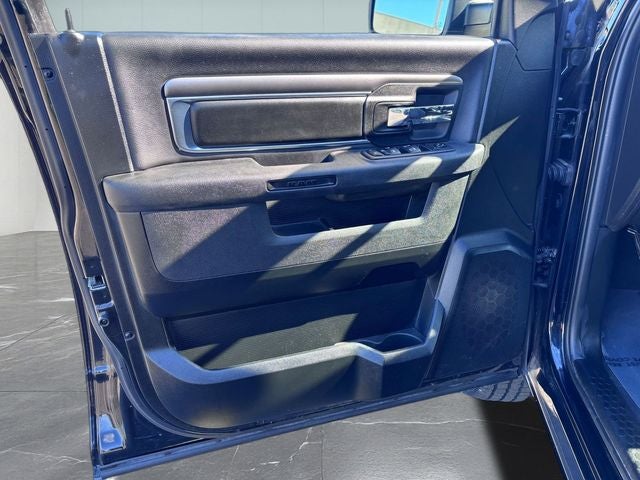 2022 RAM 1500 Classic Warlock Quad Cab 4x4 6'4' Box