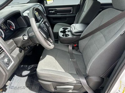 2024 RAM 1500 Classic Warlock Crew Cab 4x4 5'7' Box