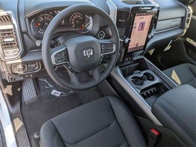 2025 RAM Ram 1500 RAM 1500 BIG HORN CREW CAB 4X4 5'7' BOX