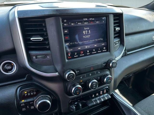 2020 RAM 1500 Big Horn Crew Cab 4x4 5'7' Box