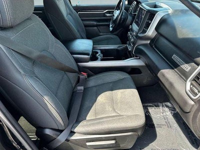 2020 RAM 1500 Big Horn Crew Cab 4x4 5'7' Box