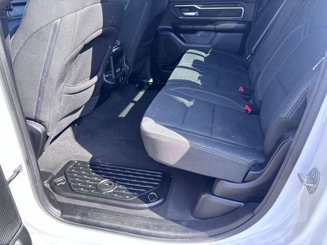 2020 RAM 1500 Big Horn Crew Cab 4x4 5'7' Box