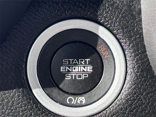 2021 RAM 1500 Laramie Crew Cab 4x4 5'7' Box