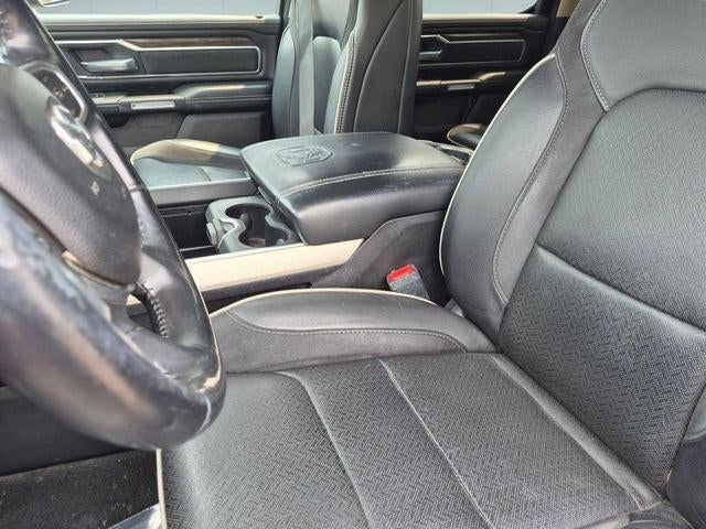 2020 RAM 1500 Laramie Crew Cab 4x4 5'7' Box