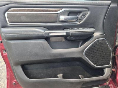 2020 RAM 1500 Laramie Crew Cab 4x4 5'7' Box