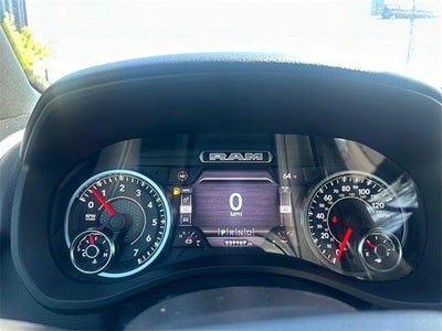 2022 RAM 1500 Big Horn Crew Cab 4x4 6'4' Box