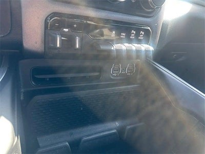 2022 RAM 1500 Big Horn Crew Cab 4x4 6'4' Box