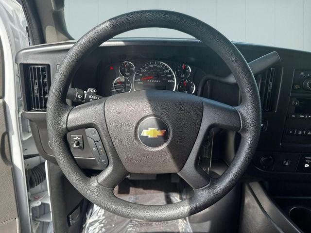 2025 Chevrolet Express Passenger RWD 3500 Extended Wheelbase LT
