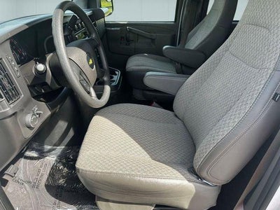 2025 Chevrolet Express Passenger RWD 3500 Extended Wheelbase LT