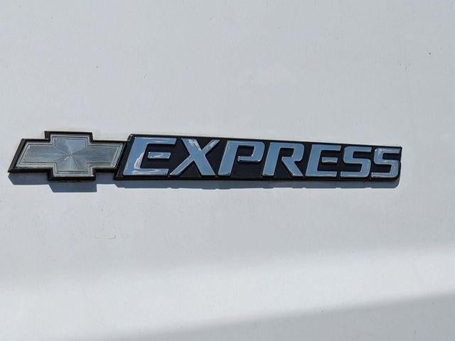 2025 Chevrolet Express Passenger RWD 3500 Extended Wheelbase LT