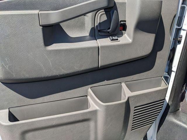 2025 Chevrolet Express Passenger RWD 3500 Extended Wheelbase LT