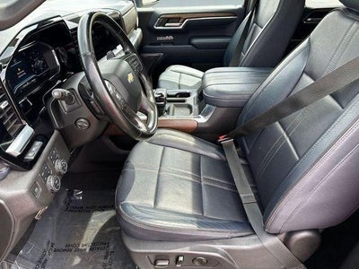 2023 Chevrolet Silverado 1500 4WD Crew Cab Short Bed High Country