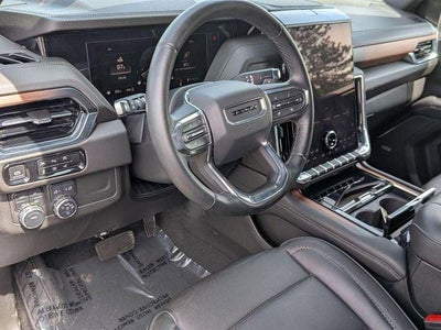 2025 GMC Yukon 4WD Denali