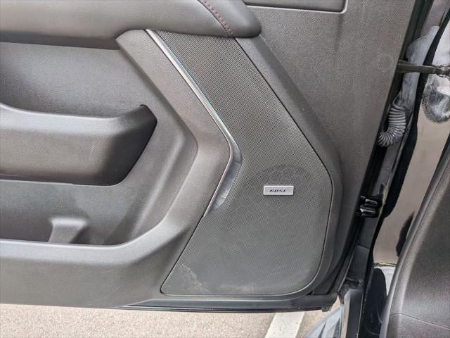 2023 Chevrolet Suburban 4WD RST