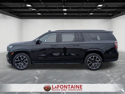 2023 Chevrolet Suburban 4WD RST