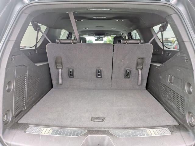 2023 Chevrolet Suburban 4WD RST