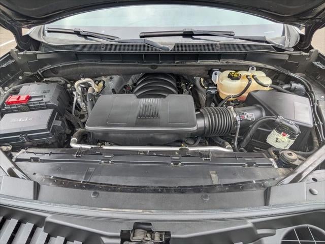 2023 Chevrolet Suburban 4WD RST