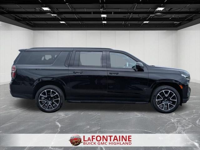 2023 Chevrolet Suburban 4WD RST