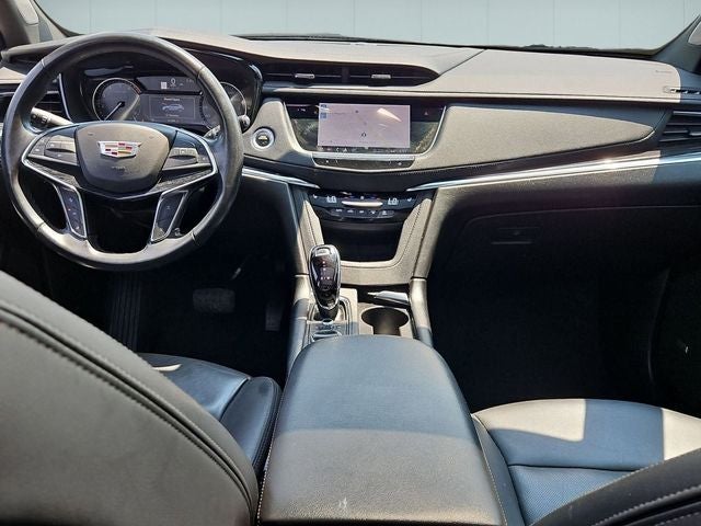 2022 Cadillac XT5 FWD Premium Luxury