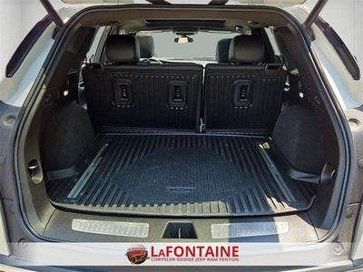 2022 Cadillac XT5 FWD Premium Luxury