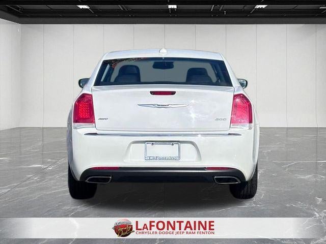 2019 Chrysler 300 Touring L AWD