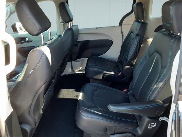 2021 Chrysler Pacifica Touring L AWD