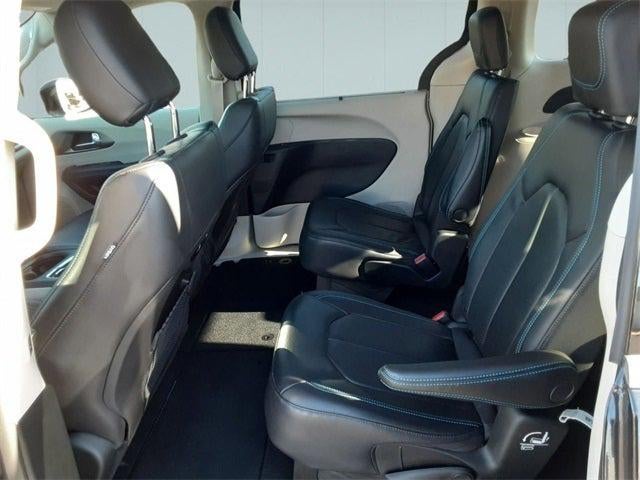 2021 Chrysler Pacifica Touring L AWD