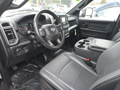 2024 RAM 3500 Tradesman Crew Cab 4x4 8' Box