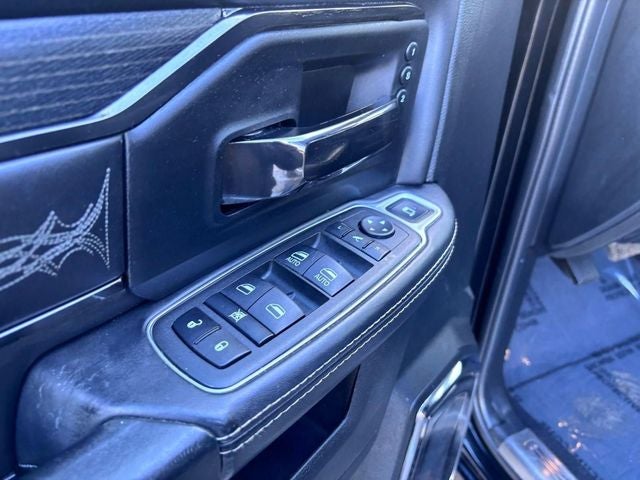 2022 RAM 3500 Limited Crew Cab 4x4 6'4' Box
