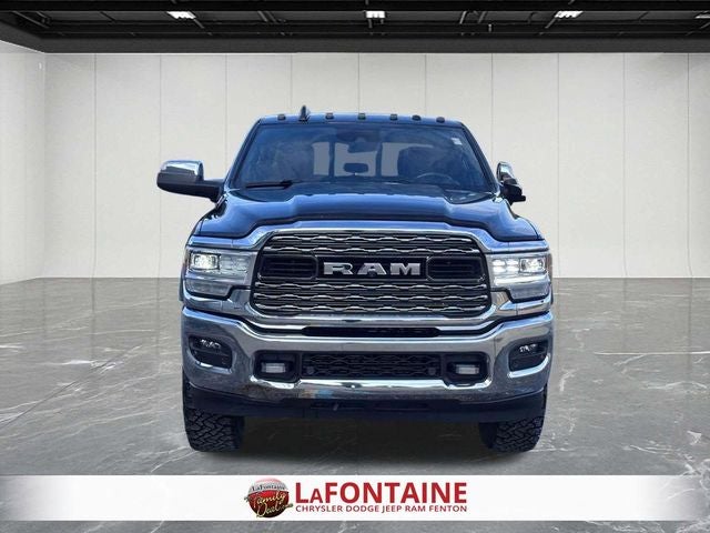 2022 RAM 3500 Limited Crew Cab 4x4 6'4' Box