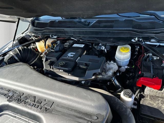 2019 RAM 2500 Laramie Crew Cab 4x4 6'4' Box
