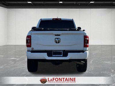 2019 RAM 2500 Laramie Crew Cab 4x4 6'4' Box