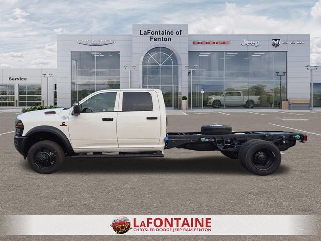2026 RAM Ram 5500 Chassis Cab RAM 5500 TRADESMAN CHASSIS CREW CAB 4X4 84' CA