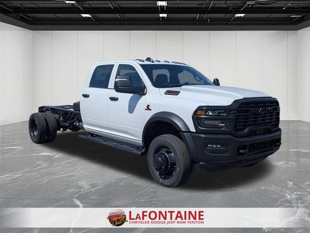 2026 RAM Ram 5500 Chassis Cab RAM 5500 TRADESMAN CHASSIS CREW CAB 4X4 84' CA