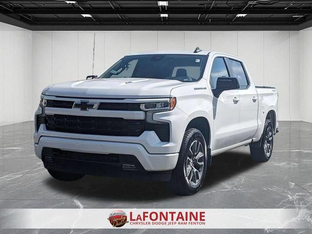 2022 Chevrolet Silverado 1500 4WD Crew Cab Short Bed RST