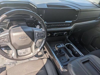 2022 Chevrolet Silverado 1500 4WD Crew Cab Short Bed RST