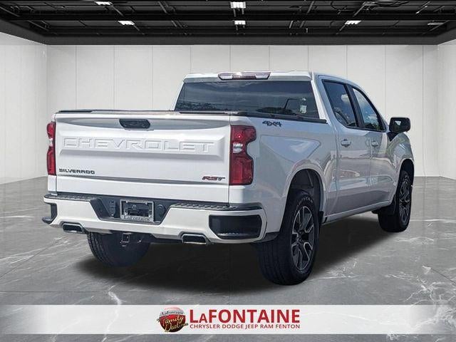 2022 Chevrolet Silverado 1500 4WD Crew Cab Short Bed RST