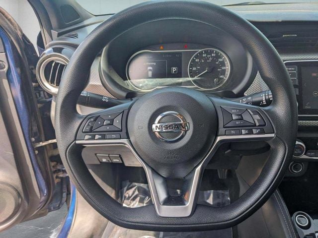 2020 Nissan Kicks SV Xtronic CVT