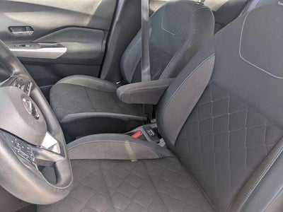2020 Nissan Kicks SV Xtronic CVT