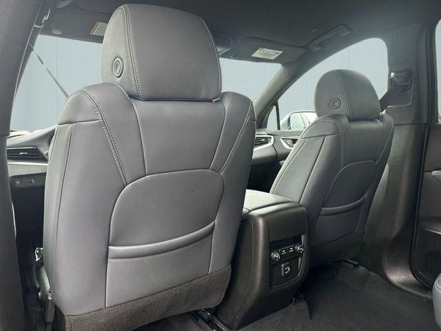 2024 Buick Enclave Essence AWD