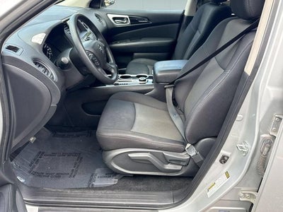 2019 Nissan Pathfinder S