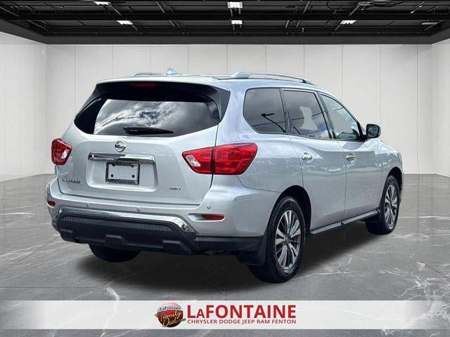 2019 Nissan Pathfinder S