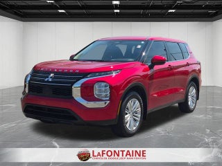 2024 Mitsubishi Outlander ES