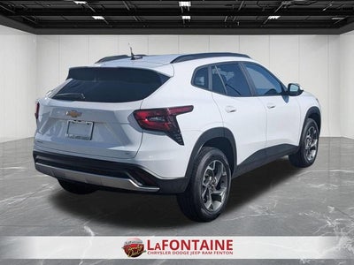 2025 Chevrolet Trax FWD LT