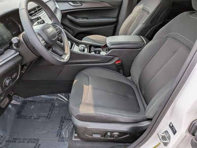 2023 Jeep Grand Cherokee Laredo 4x4