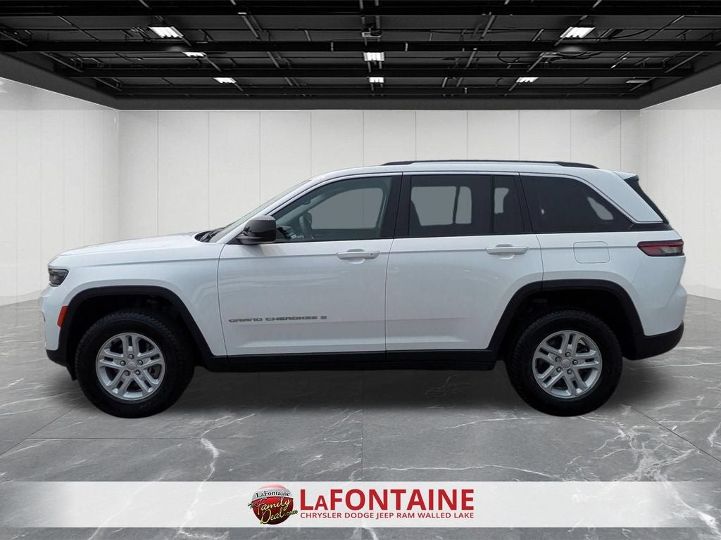 2023 Jeep Grand Cherokee Laredo 4x4