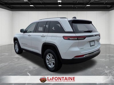 2023 Jeep Grand Cherokee Laredo 4x4